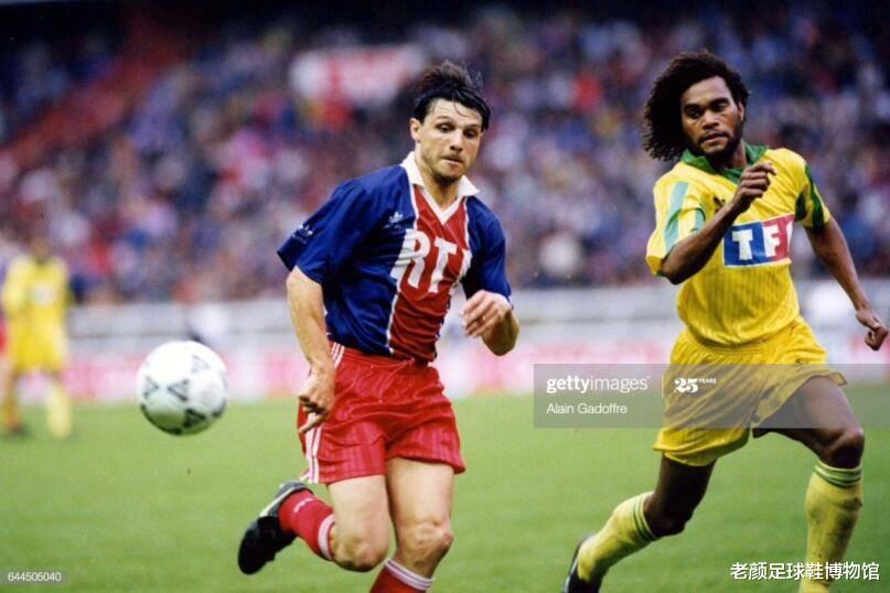 卡伦布▲为追求世界第一长腿超模女友强行加盟皇马获欧冠,澳洲土著赢得大力神杯成人生赢家