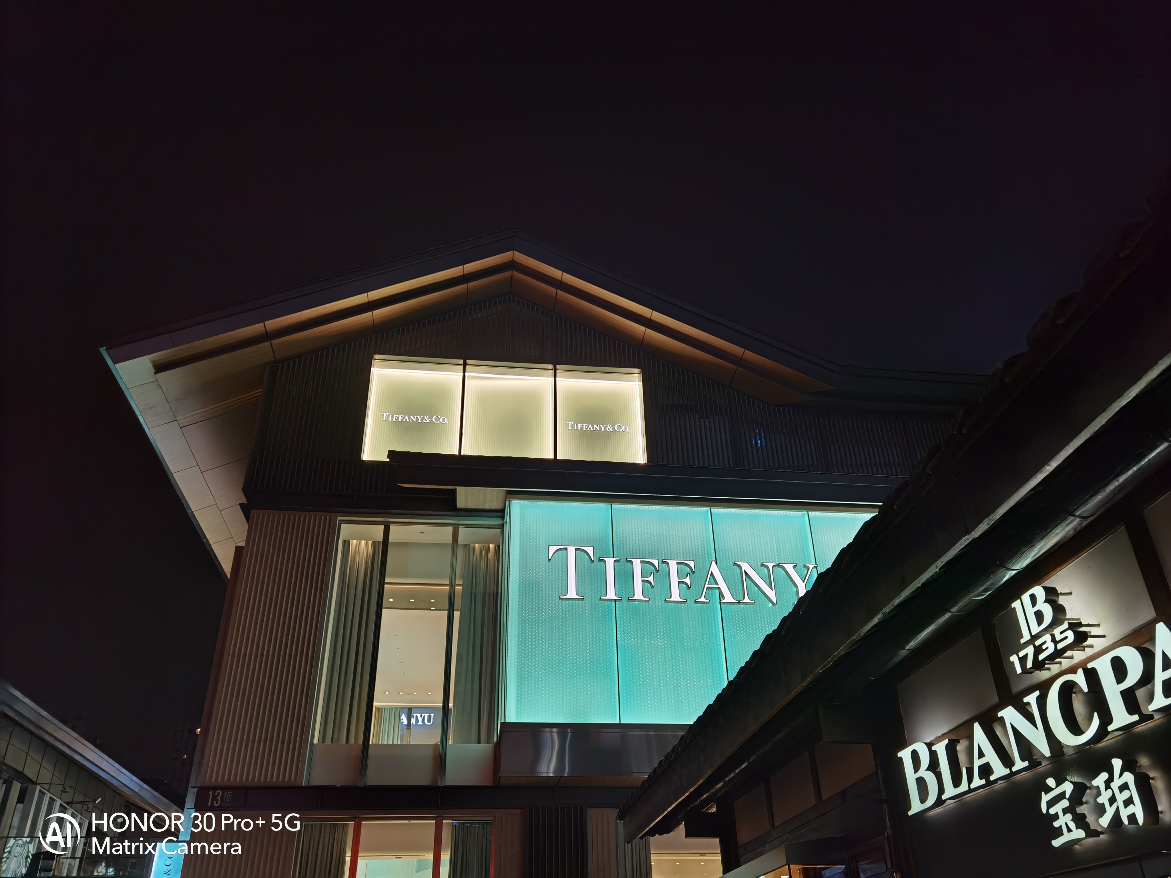 #iphone11#实拍对比，荣耀30 Pro+的夜拍表现能否战胜iPhone 11 Pro Max？