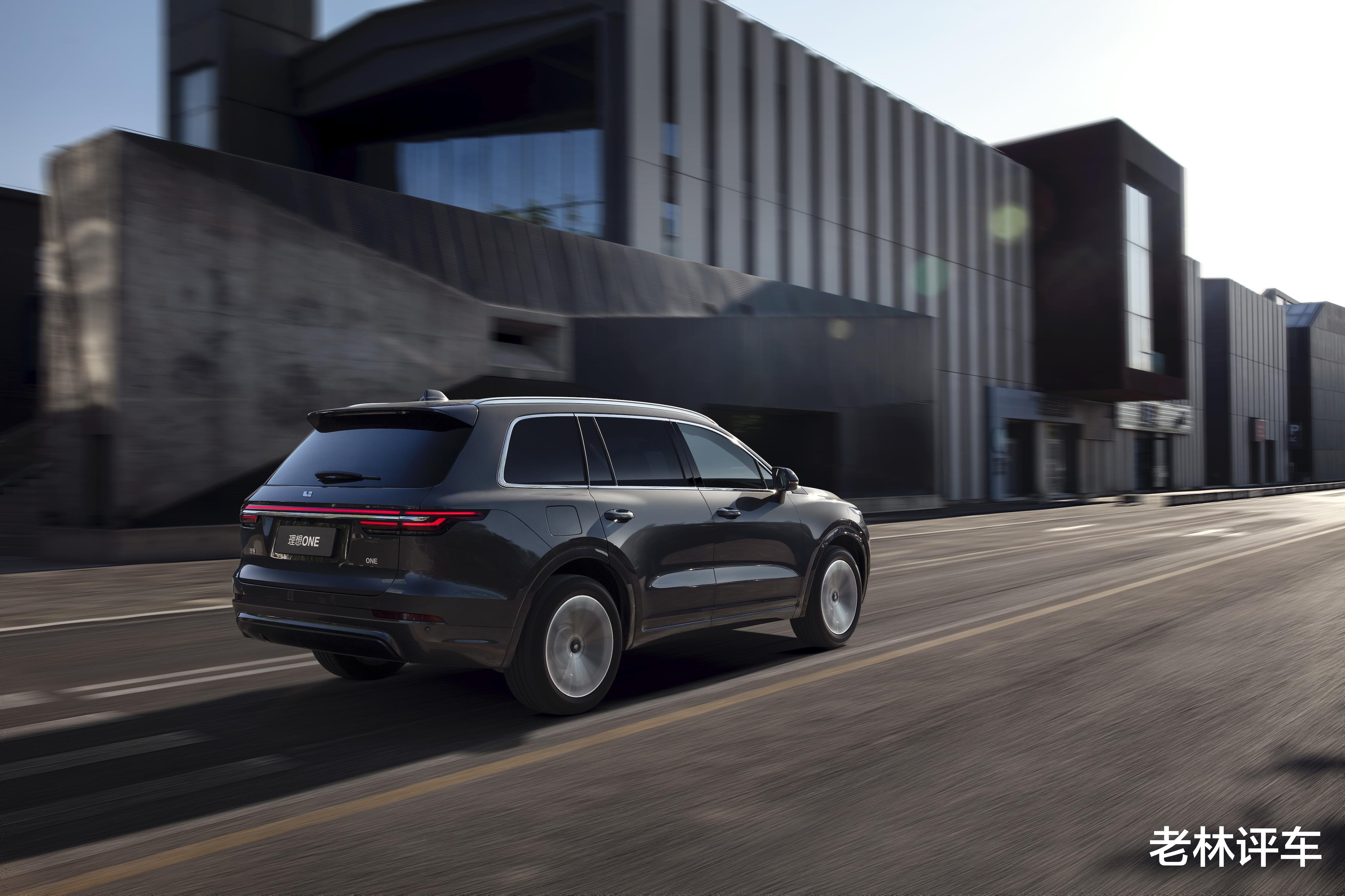 理想one|又一国产SUV成功了！连续7个月销量第一，32.8万至今无骂声