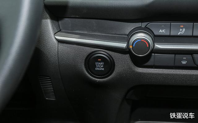 驾驶|马自达CX-30，操控性人马合一，油耗6.1L能养得起