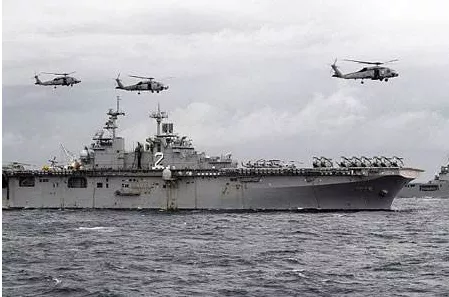 利比亚|美澳联合军舰靠近南沙，解放军果断出击拦截 ，绝不让外敌前进一步！