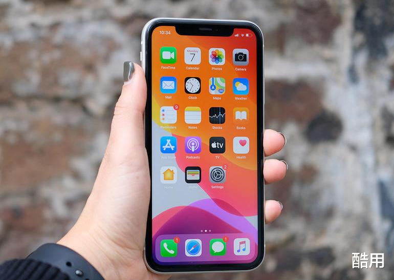 「iphone12」iPhone 12新机曝光，低配版采用京东方屏幕，售价感人