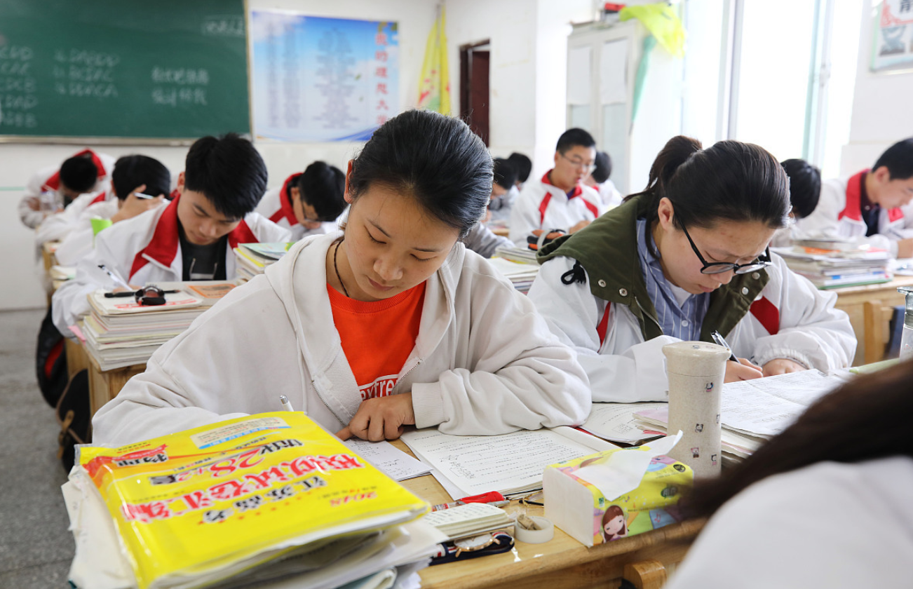 ##高三下学期三次模考多重要？老师：若做好了，差等生也可逆袭成黑马