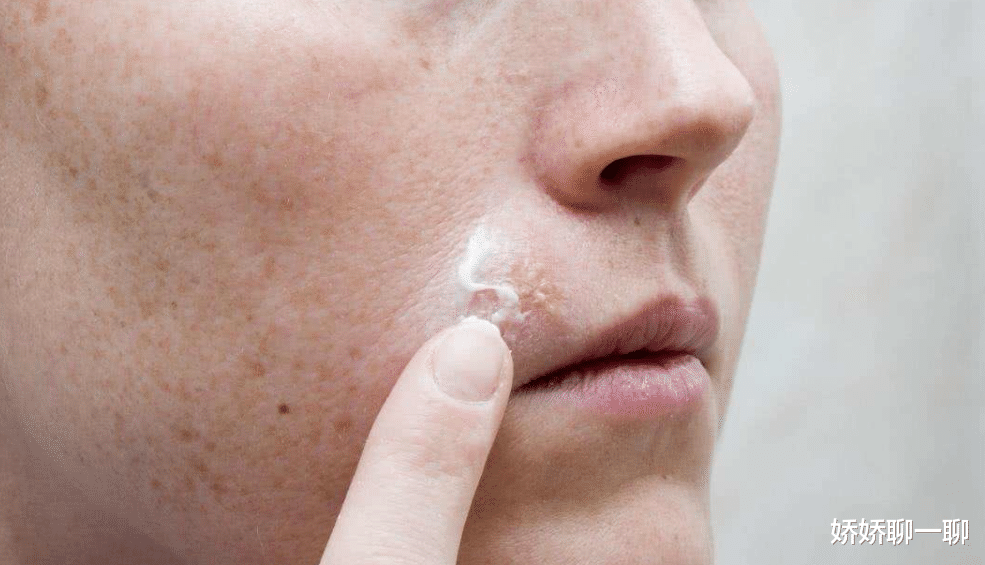 「」患有艾滋病的人，从表面上能看出来吗？别让隐瞒毁了自己和他人