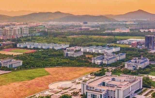 高校|我国录取分数最高的10所工科高校，就业率高，受到理科生的追捧！