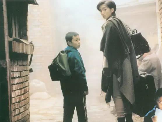 李连杰▲1995年,元奎找来三位高手和李连杰对打,于荣光惊艳全场最轰动一次