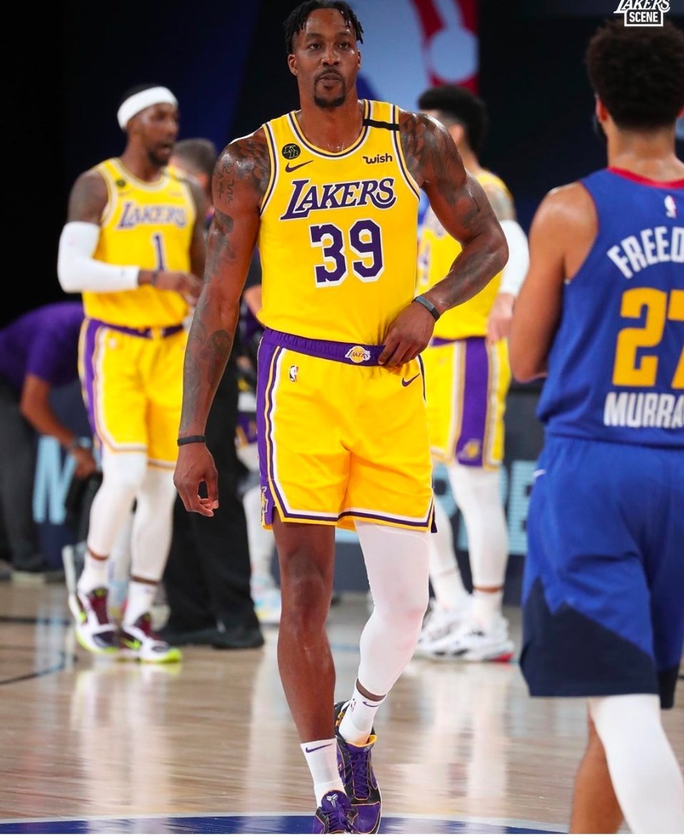 勒布朗·詹姆斯|不怕得罪未来队友?对比字母哥和詹姆斯,勇士格林直言不讳,真实