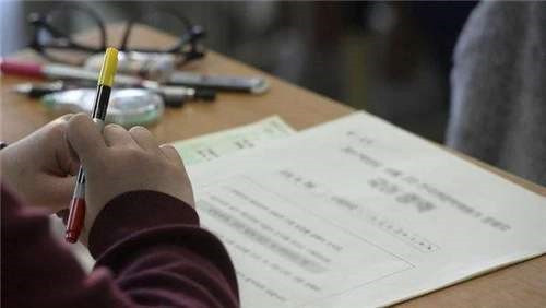 大学|贫困少女高考考47分，爷爷要求复查考卷，成绩公布后，爷爷沉默了