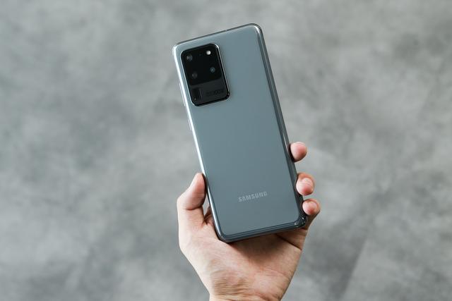 小米科技|4款目前最值得入手的顶级旗舰，都跌到了新低价，等等党等到了！