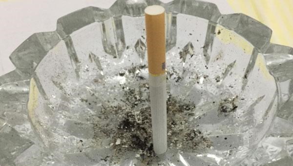 戒烟|抽烟多年，突然戒烟会打破呼吸系统平衡，更伤肺？医生告诉你实话