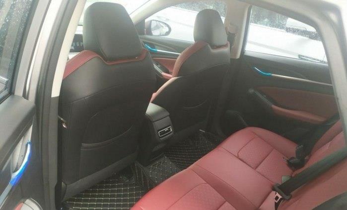 「长安逸动」花9.8万买了辆逸动plus,跑了2100公里后,车主有一肚子话想说!