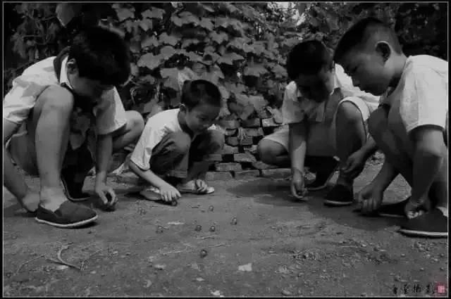 空调|回忆 | 那些没有空调和Wifi的夏天，人们是怎么度过的？