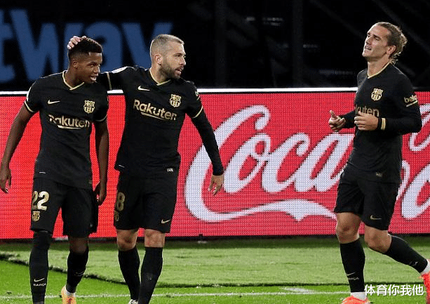 巴塞罗那|停球2米远+45分钟被换下！巴萨这巨星又迷失，前场4人就他没用