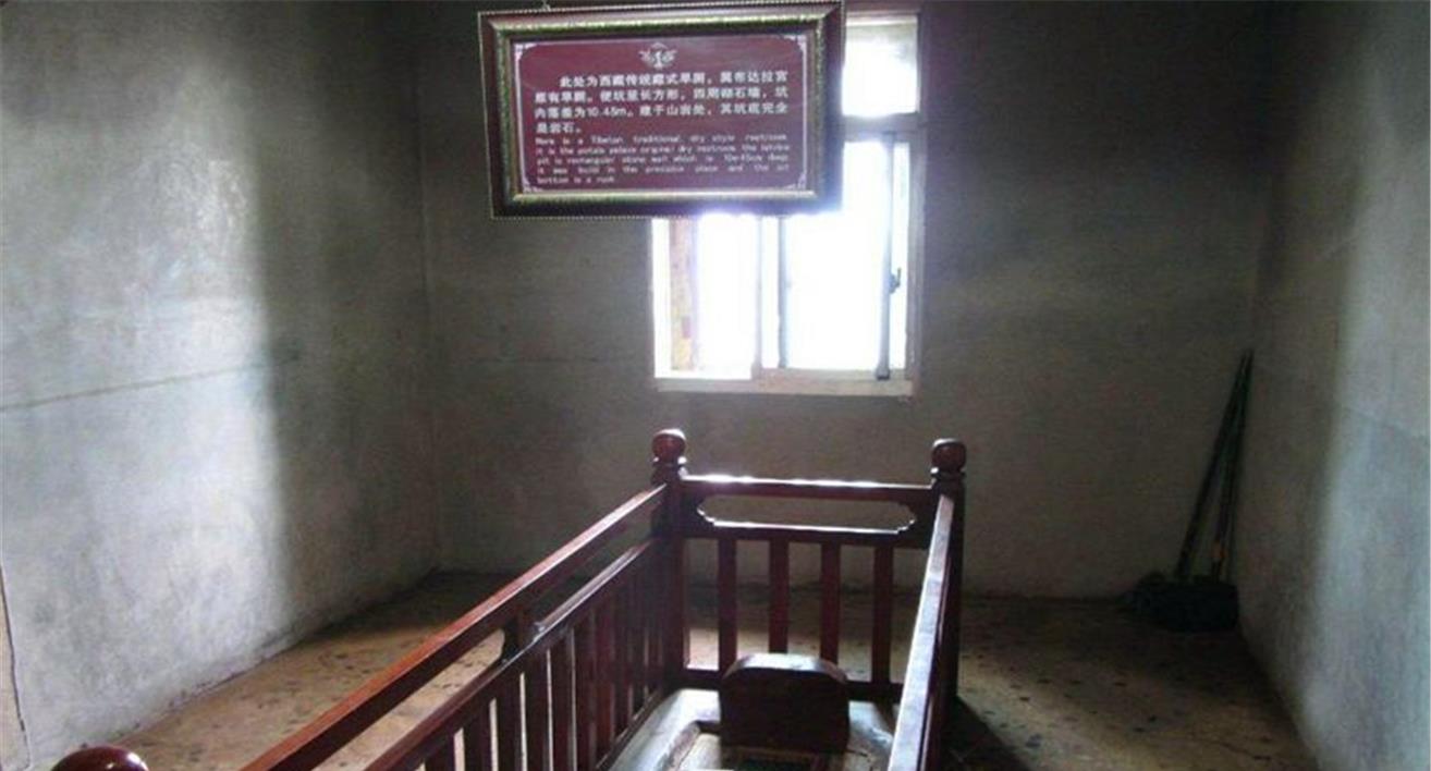 布达拉宫■布达拉宫的厕所，经历了300年，为什么都不需要清理？