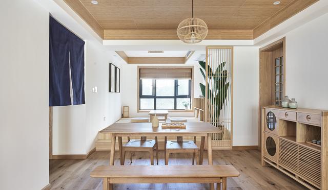 []她家全屋都用原木材料，打造出禅系风格，幽静的让人想放空一切！