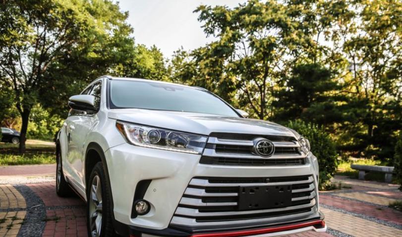 丰田汉兰达|30.6万提辆丰田汉兰达值吗？用车1560公里后，车主说了一句大实话