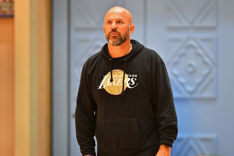 青岛市|35岁詹姆斯和27岁比哪个更强？听听老詹的答案，顺便说出了退役时间！