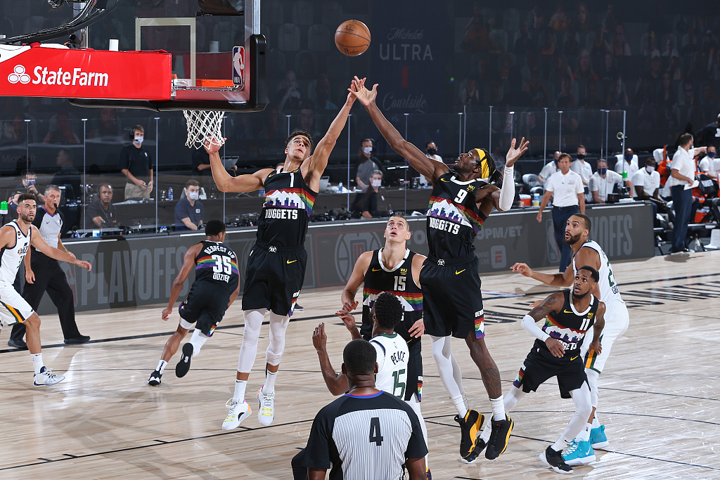 长安汽车|季后赛掘金加时135-125爵士 穆雷加时赛独得10分 米切尔空砍57分