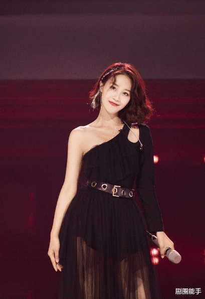 『贾静雯』带红台湾半个娱乐圈艺人，林心如贾静雯因她而火，今却败给蓝盈莹？