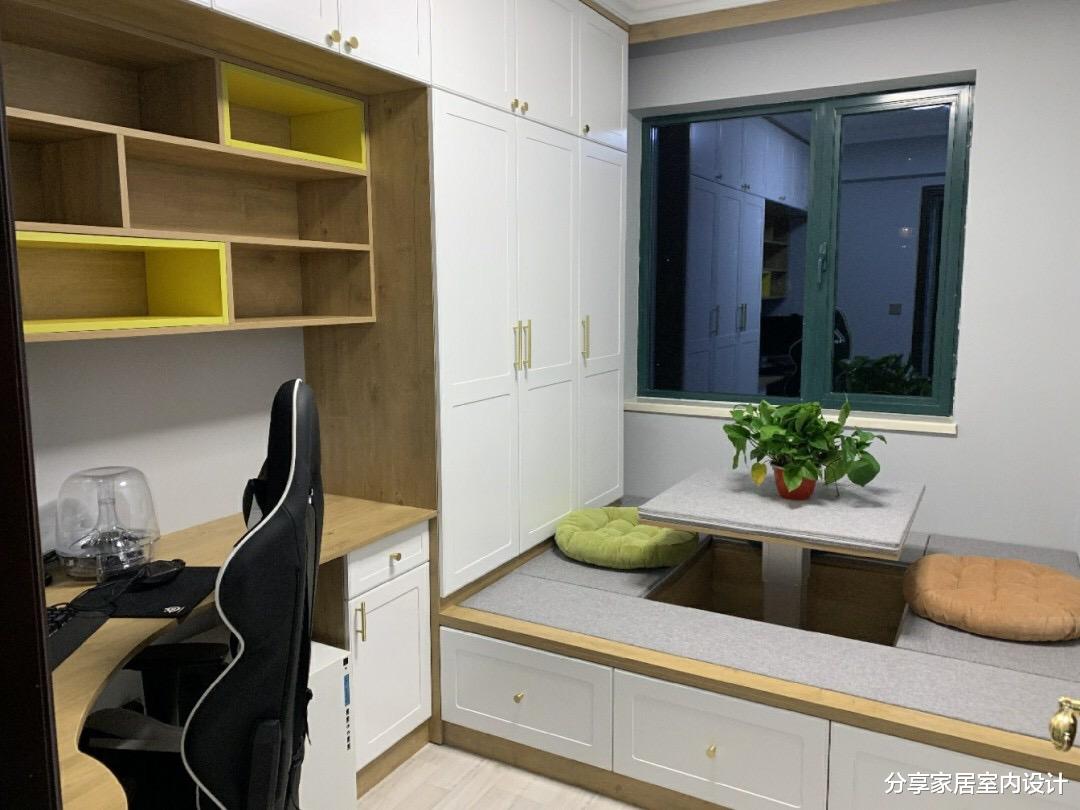 ##他家新房，不做吊顶，不做电视墙，反而装出高级感，特别漂亮！