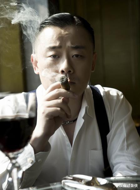 周立波|?死亡13万!发文怒斥国内官媒的周立波,在美嚎啕大哭,想回国了?