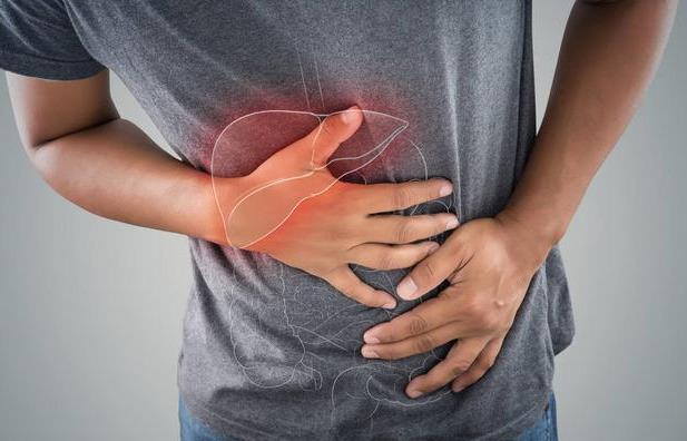 「肺癌」每年千万人确诊癌症,45岁以后,三个部位易中招,早发症状要知道