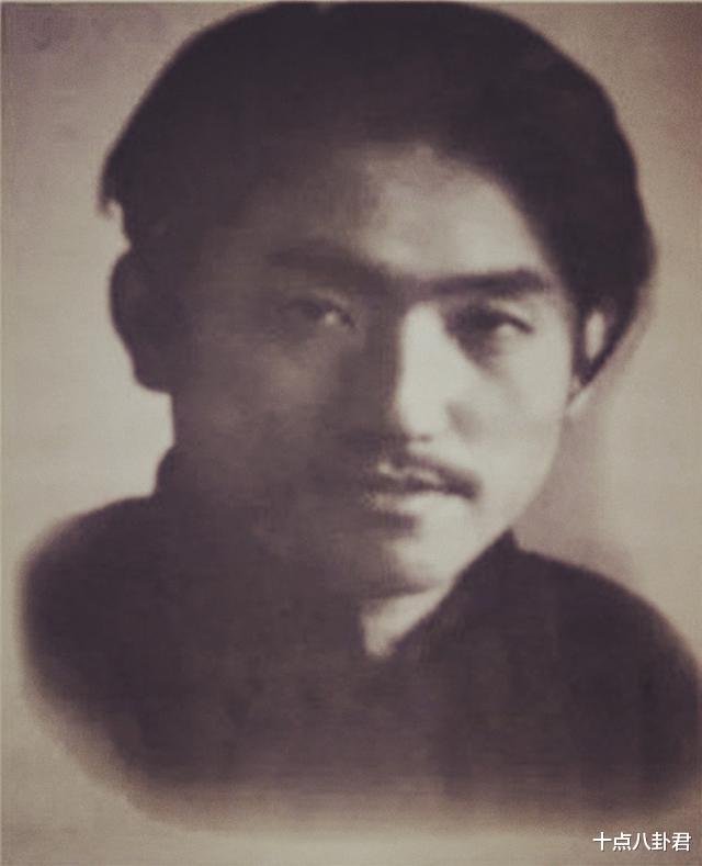 魏鹤龄|老实人魏鹤龄：3次婚姻9个子女，感情经历被改编成话剧