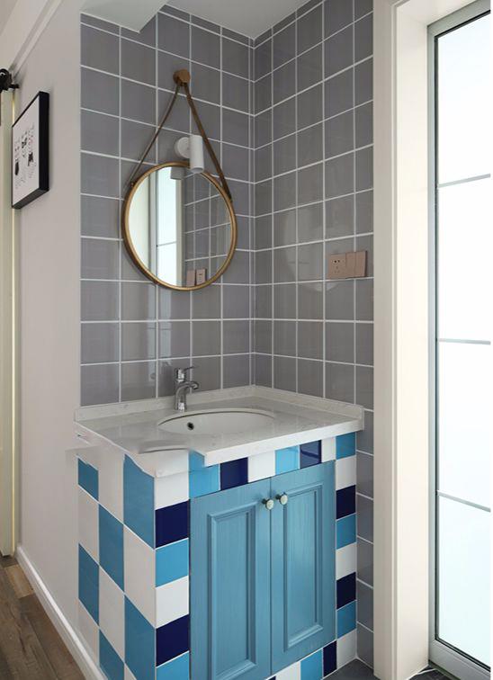 |同是入户装洗漱台，日本输了！国内装两门洞间，不费1㎡方便2间房