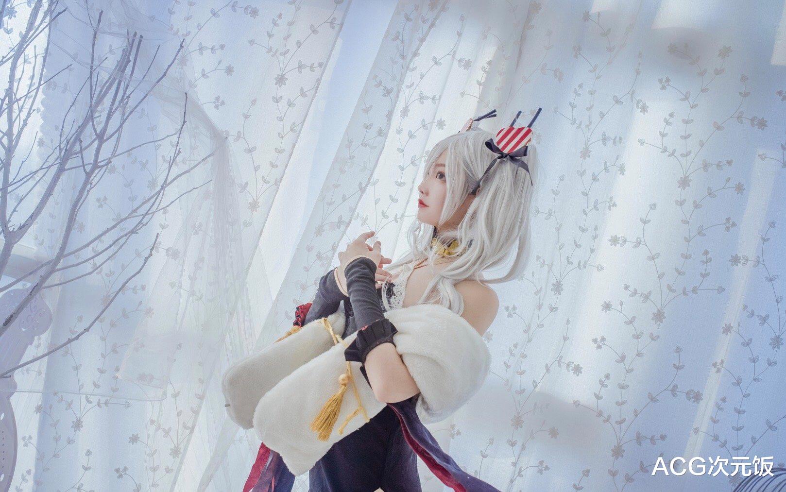 旗袍|白毛马尾吸血鬼cos，旗袍舰娘翘腿邀你荡秋千