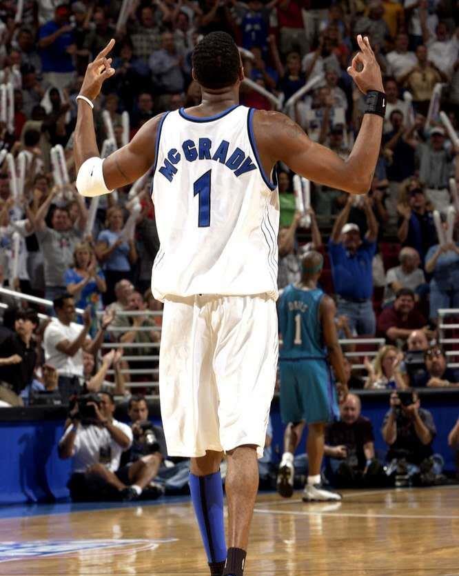 日本队：巅峰期的他是NBA球员的噩梦！单换奥胖打服科比，却输给了命运