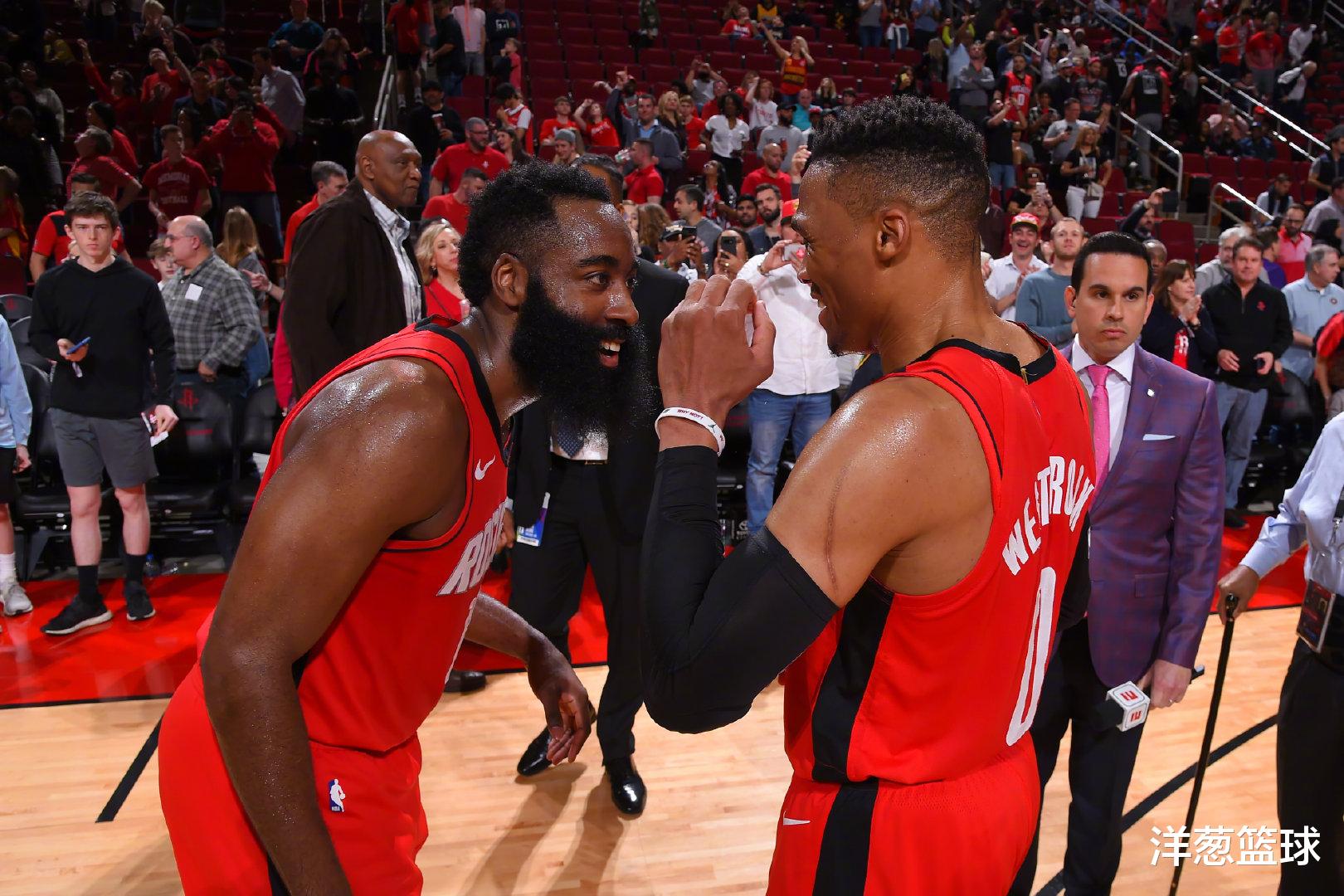 威斯布鲁克|后悔用保罗换来威少?哈登一席话太直接,网友大赞:兄弟情深