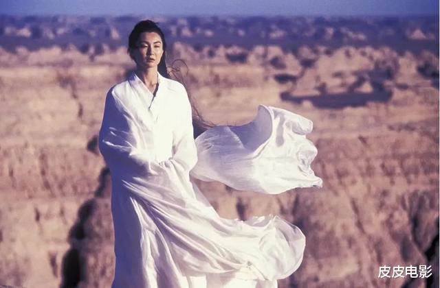 张艺谋|为演吕后,关之琳与巩俐发生争执,张艺谋拍板后,一部经典诞生