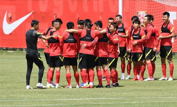 『上海申花』崔康熙给李铁“下战书”，申花锋线尖刀复出战国足，主帅暗自较劲