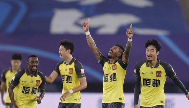 亚冠|重磅!亚冠卫冕冠军正式退赛,原因很尴尬,中超机会来了