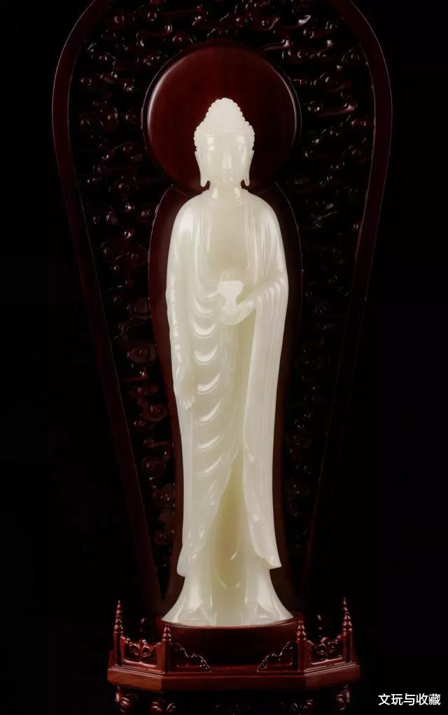 ▲江苏第四届玉石文化节上,来自全国各地的大师之作,一饱眼福