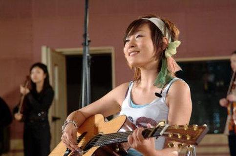 陈琳@与丈夫新婚第一百天，陈琳从阳台上一跃而下，死后为何还带着口罩