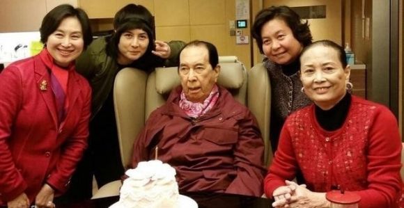 刘銮雄|赌王何鸿燊的大房，刘銮雄的前妻，充分说明了一个事实