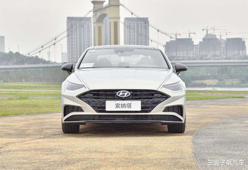 现代索纳塔|现代卷土重来！国六B级车仅16万，比雅阁、凯美瑞有货！
