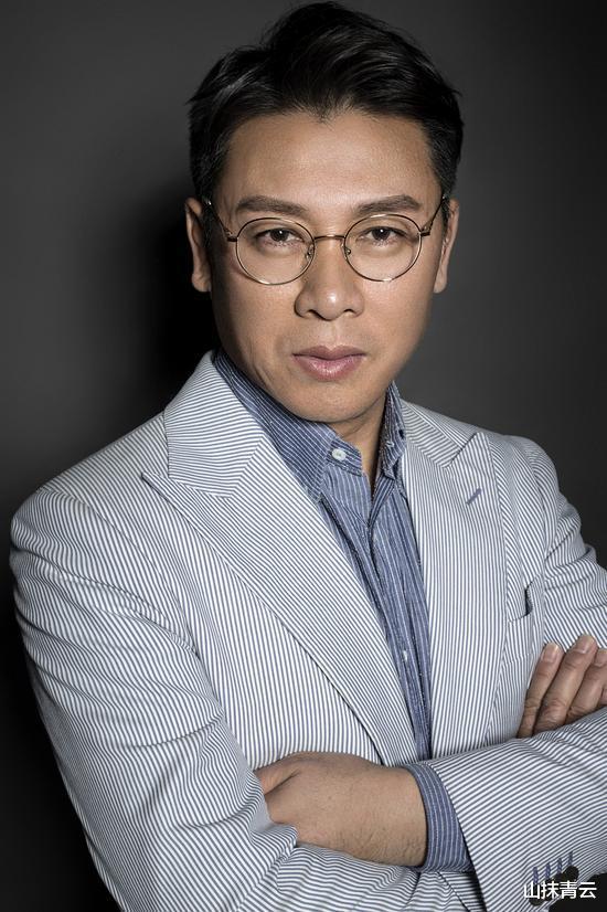 胡亚捷|胡亚捷与妻子离婚大战，3次战败，却次次收获“战利品”，今如何？
