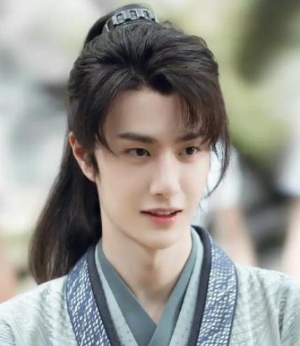 王一博|王一博新剧古装照曝光，不同于蓝忘机、谢允，这次终于“壕”了一把