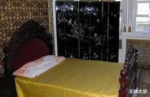 溥仪|溥仪龙床在福建现世，专家建议无偿捐出，收藏家：先给我5个亿！