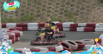 『草莓音乐节』顶流乐队在线斗舞，还有比这更欢乐的音乐节吗？