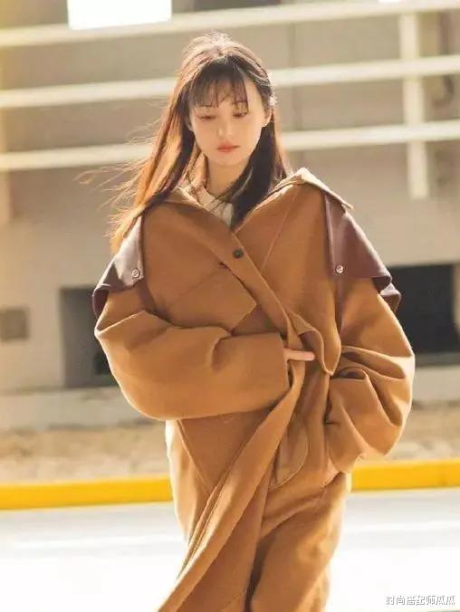 发型▲女人不管多大年纪，这3款显老发型千万别留，不仅像大妈还伤发