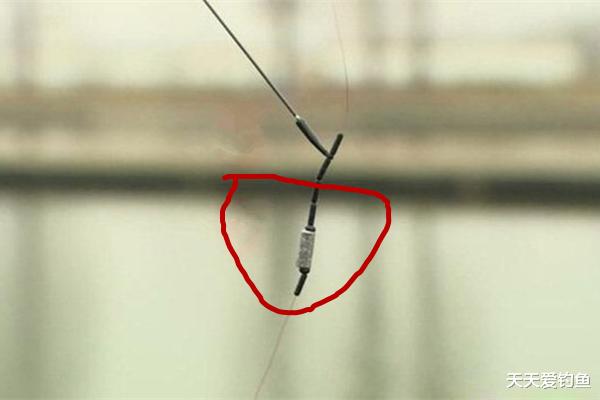 |钓鱼绝杀技巧：图解传说中的“放风筝”钓法，这是专钓大鱼的方法