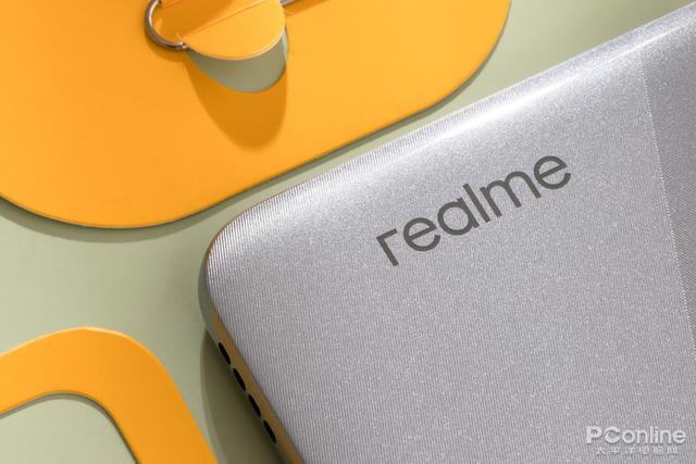 iphone12|realme V3评测：平民法拉利！首台百元级5G手机