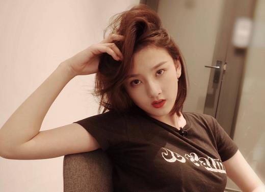 专升本|女明星上大学年龄,张子枫娜比18岁,看到赵今麦:这么早的吗?