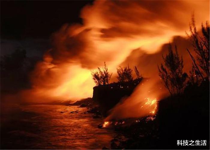 [火山]火山爆发事件，3万人失去生命，其中3人以特殊方式死里逃生！