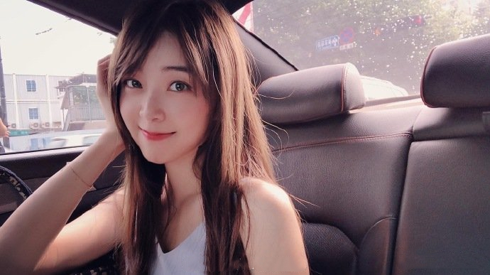 余霜|“余霜管泽元分手”上热搜,没想到却引来了三圈混战!