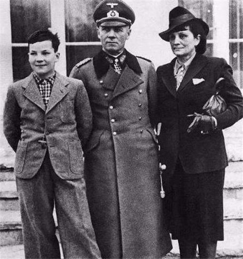 埃尔温·隆美尔|隆美尔被赐死前,拦住了要反抗的儿子,儿子晚年才明白父亲的苦心