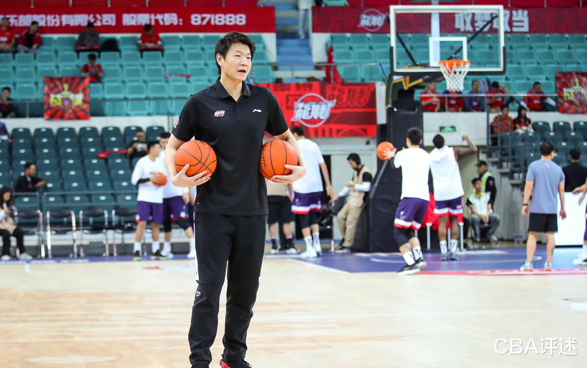 深圳男篮|国产名帅正式下课，拥有六大国手却无缘季后赛，CBA名宿正式接任
